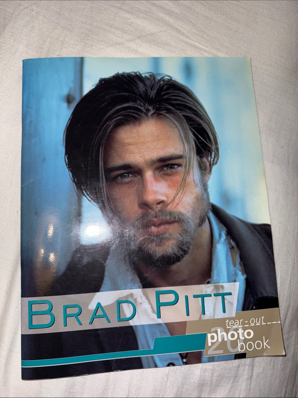 Brad Pitt Tear-Out Photo Book – Turquoise Accent